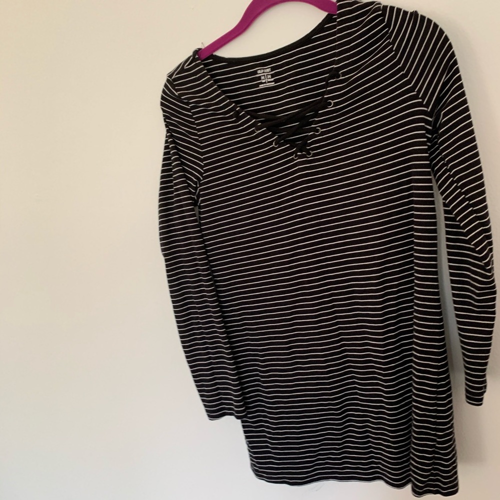 Old navy medium lace up stripped top